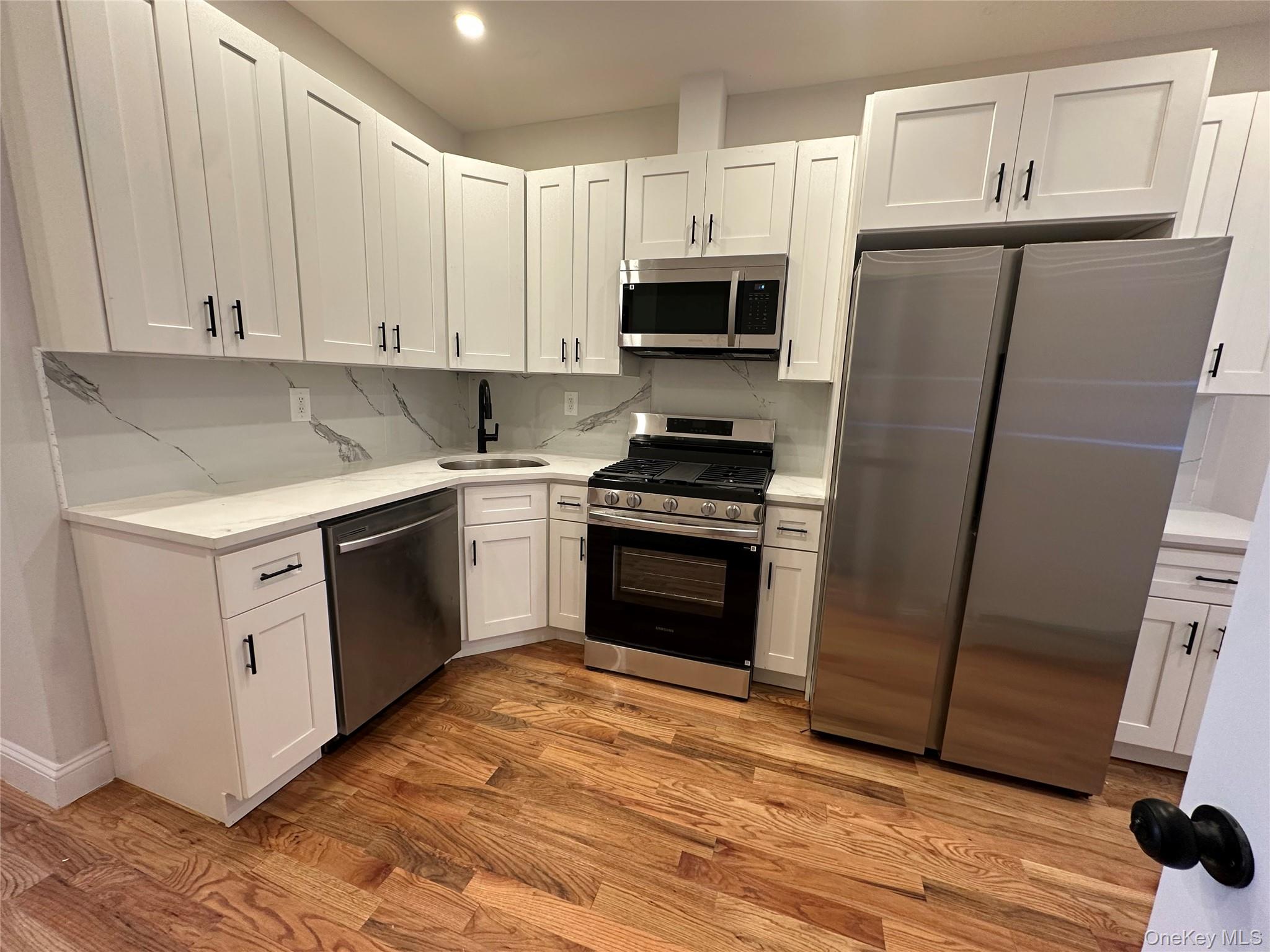 #5 photo, 97-15 75th Street, クイーンズ区 Ozone Park , NY 11416