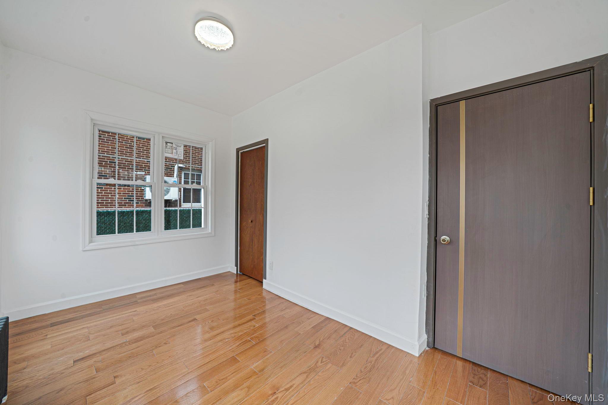 #20 photo, 8703 168th Place, クイーンズ区 Jamaica , NY 11432