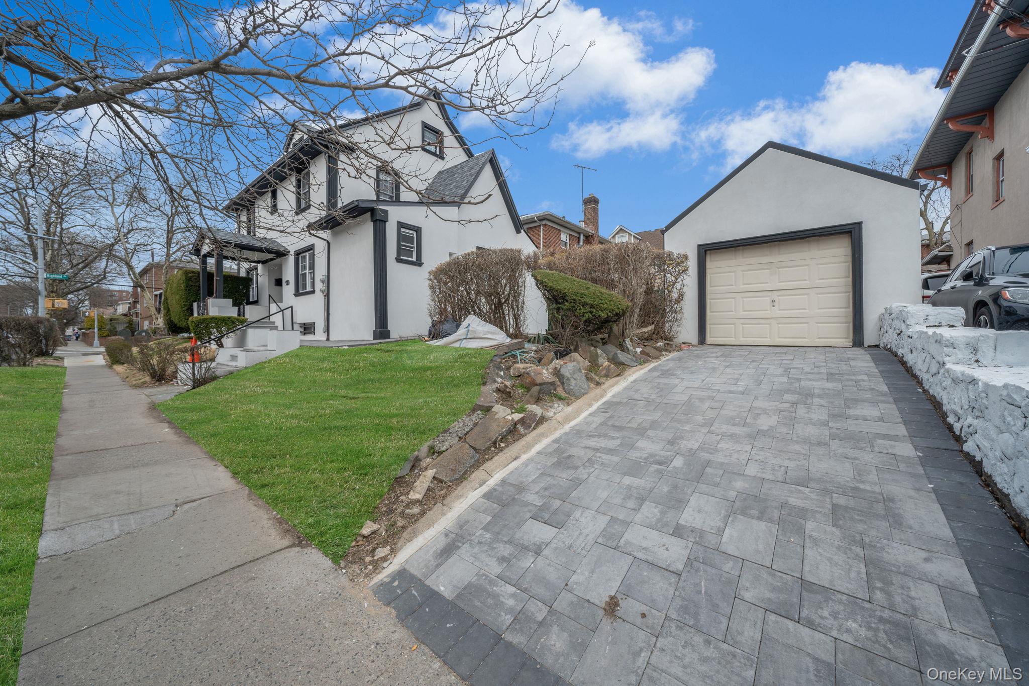 #4 photo, 8703 168th Place, クイーンズ区 Jamaica , NY 11432