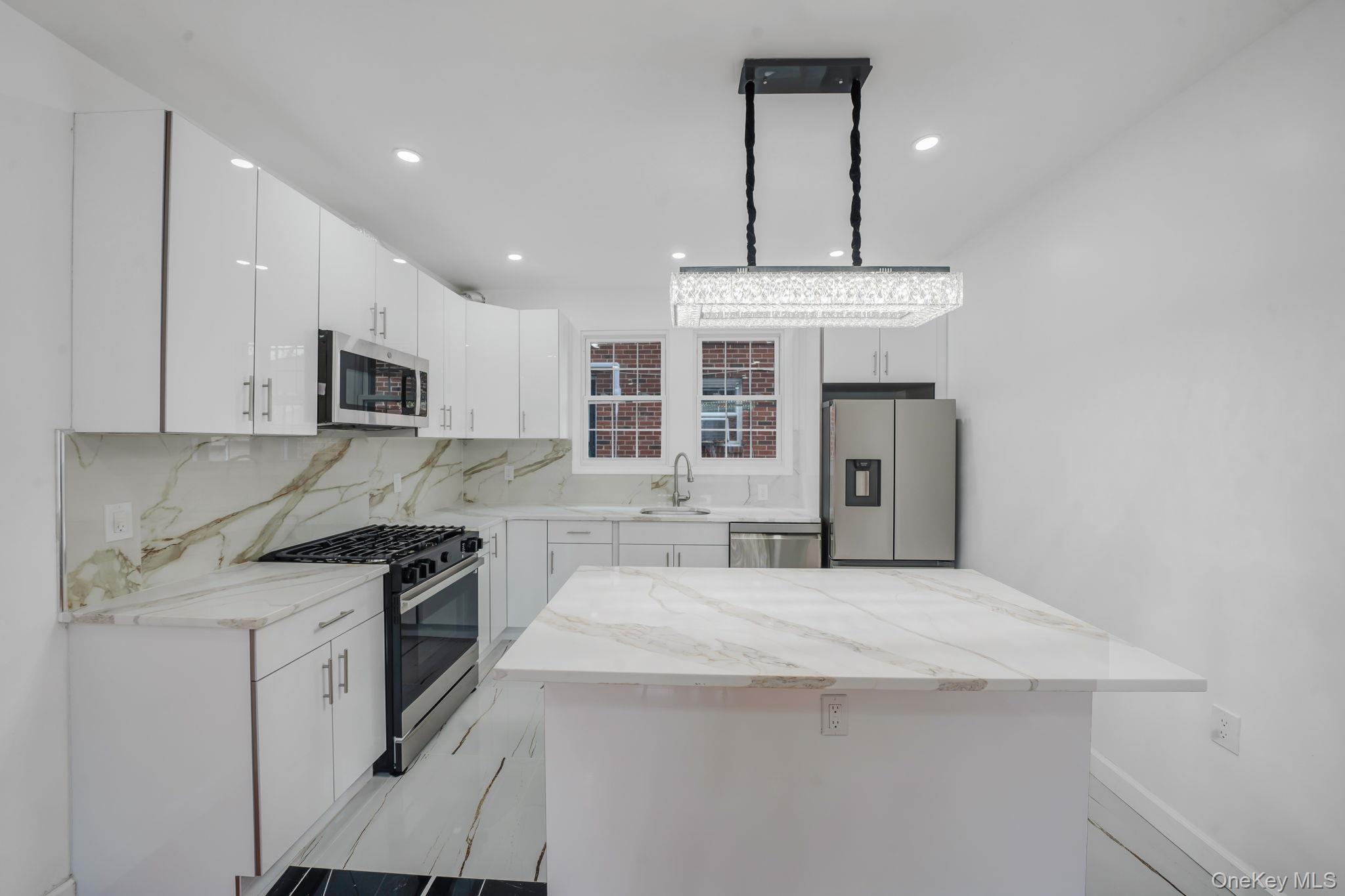 #8 photo, 8703 168th Place, クイーンズ区 Jamaica , NY 11432