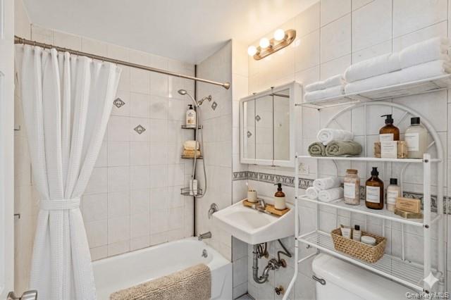 #6 photo, 7133 162nd Street, クイーンズ区 Fresh Meadows , NY 11365