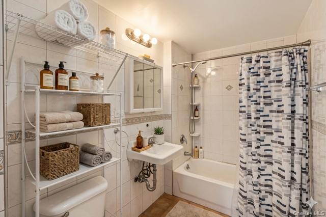 #7 photo, 7133 162nd Street, クイーンズ区 Fresh Meadows , NY 11365