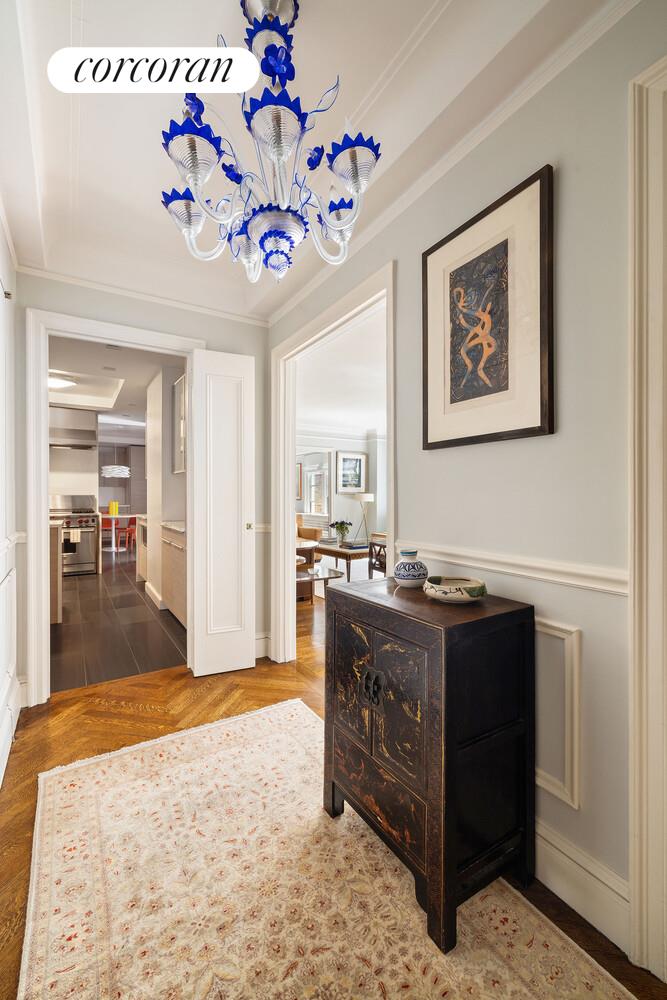 #5 photo, 8 E 96TH Street, マンハッタン Carnegie Hill , NY 10128