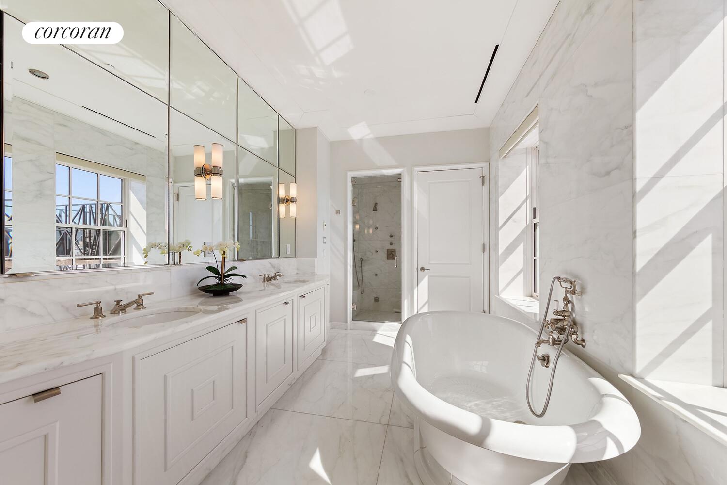 #12 photo, 18 GRAMERCY Park S, マンハッタン Gramercy Park , NY 10003