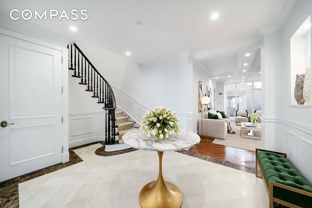 #1 photo, 351 E 51st Street, マンハッタン Midtown East , NY 10022