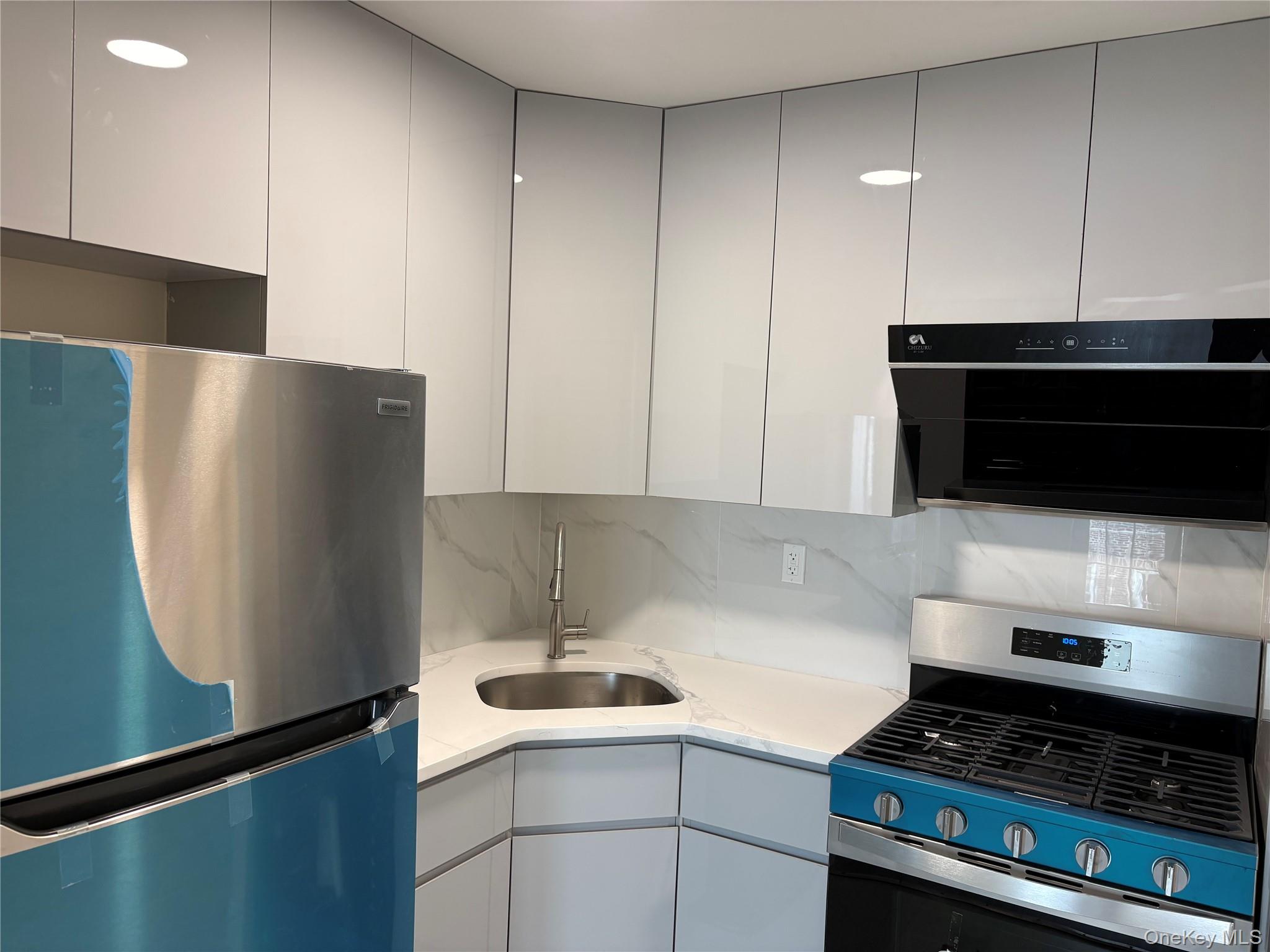 #17 photo, 4135 67th Street, クイーンズ区 Woodside , NY 11377