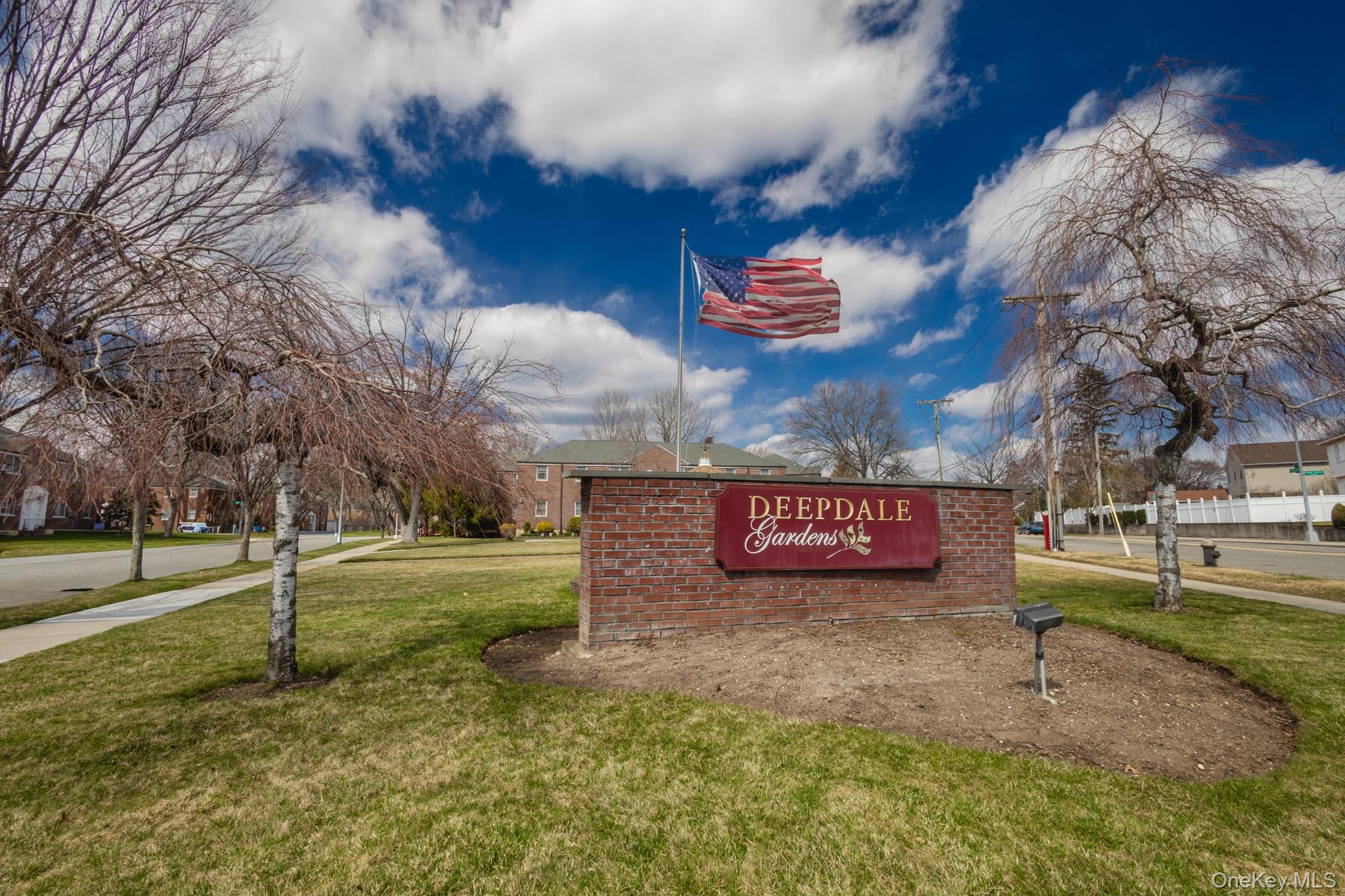 #12 photo, 61-28 255th, クイーンズ区 Little Neck , NY 11362