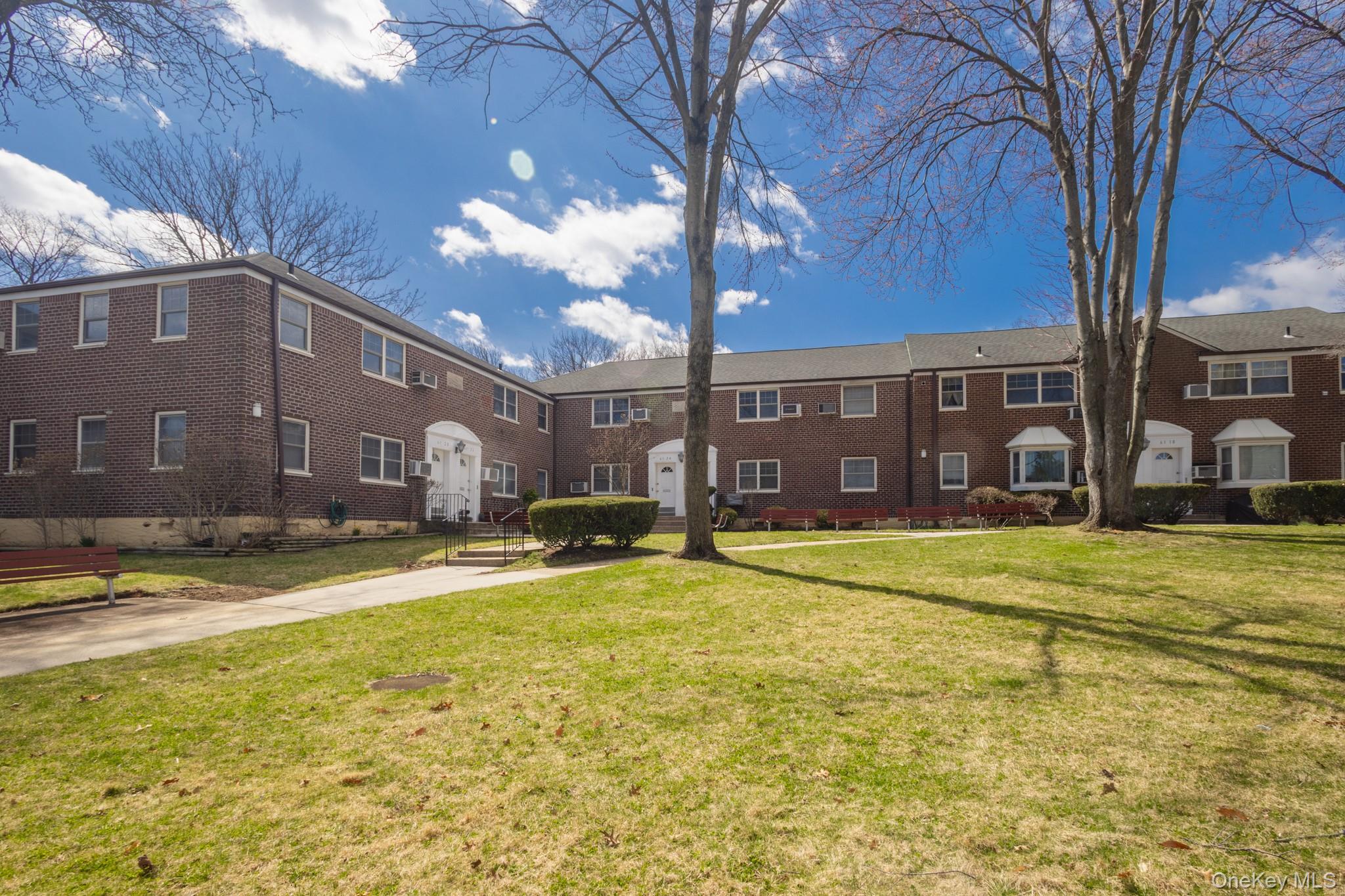 #13 photo, 61-28 255th, クイーンズ区 Little Neck , NY 11362