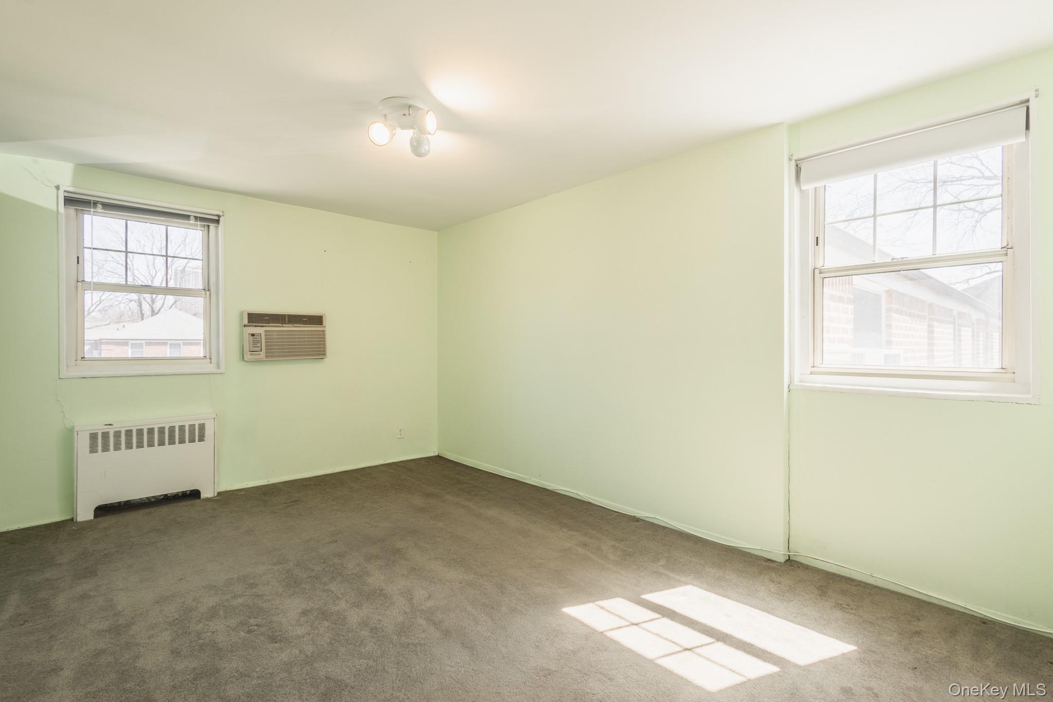 #6 photo, 61-28 255th, クイーンズ区 Little Neck , NY 11362