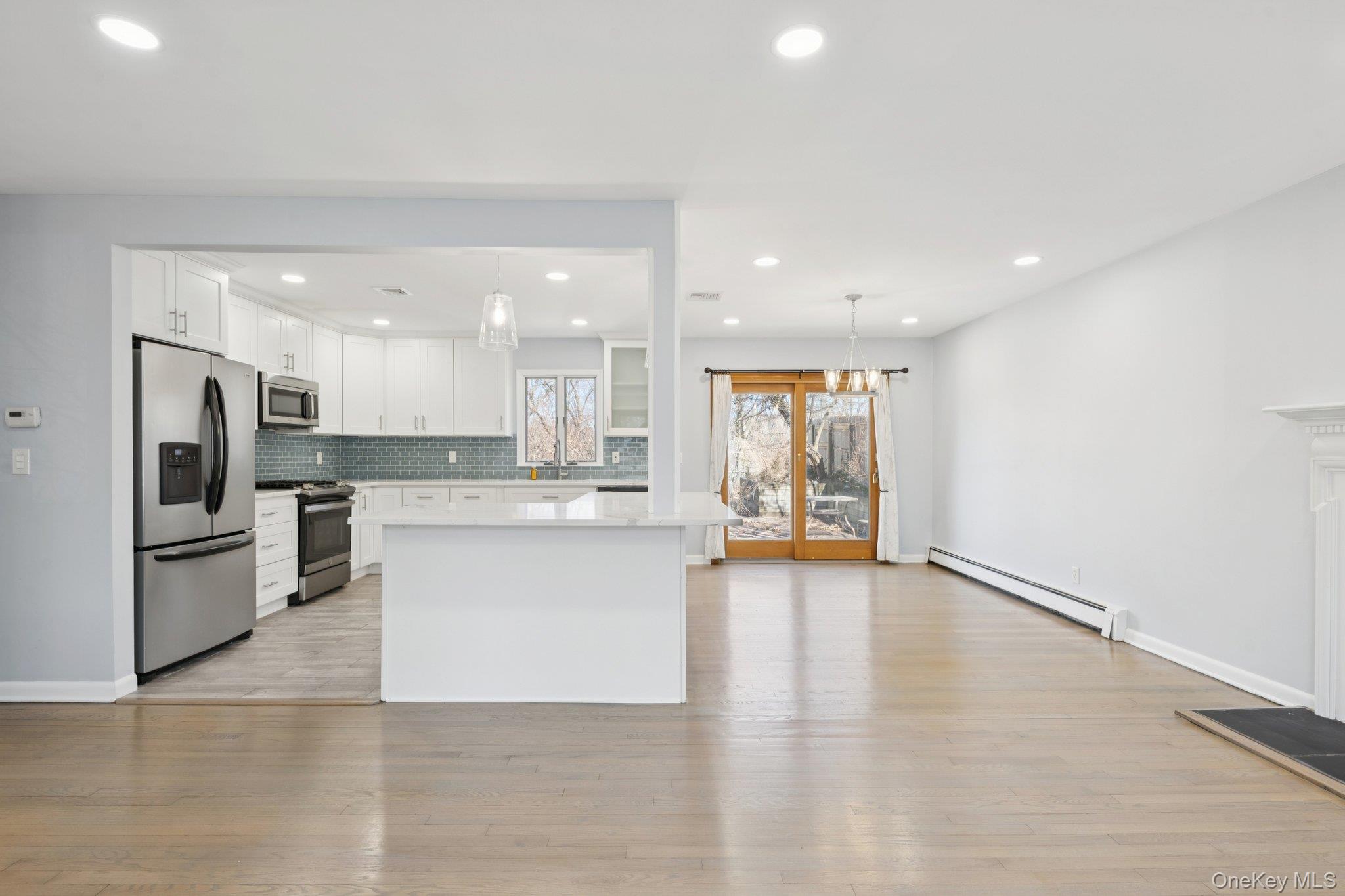 #11 photo, 159 Chestnut Circle, Northport , NY 11768