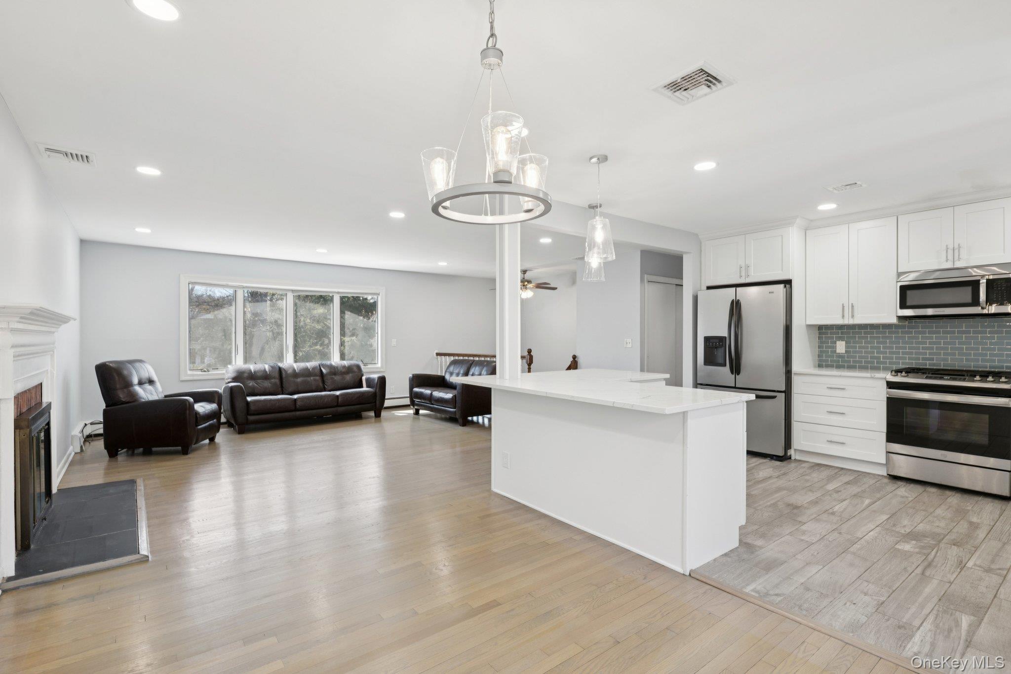 #15 photo, 159 Chestnut Circle, Northport , NY 11768