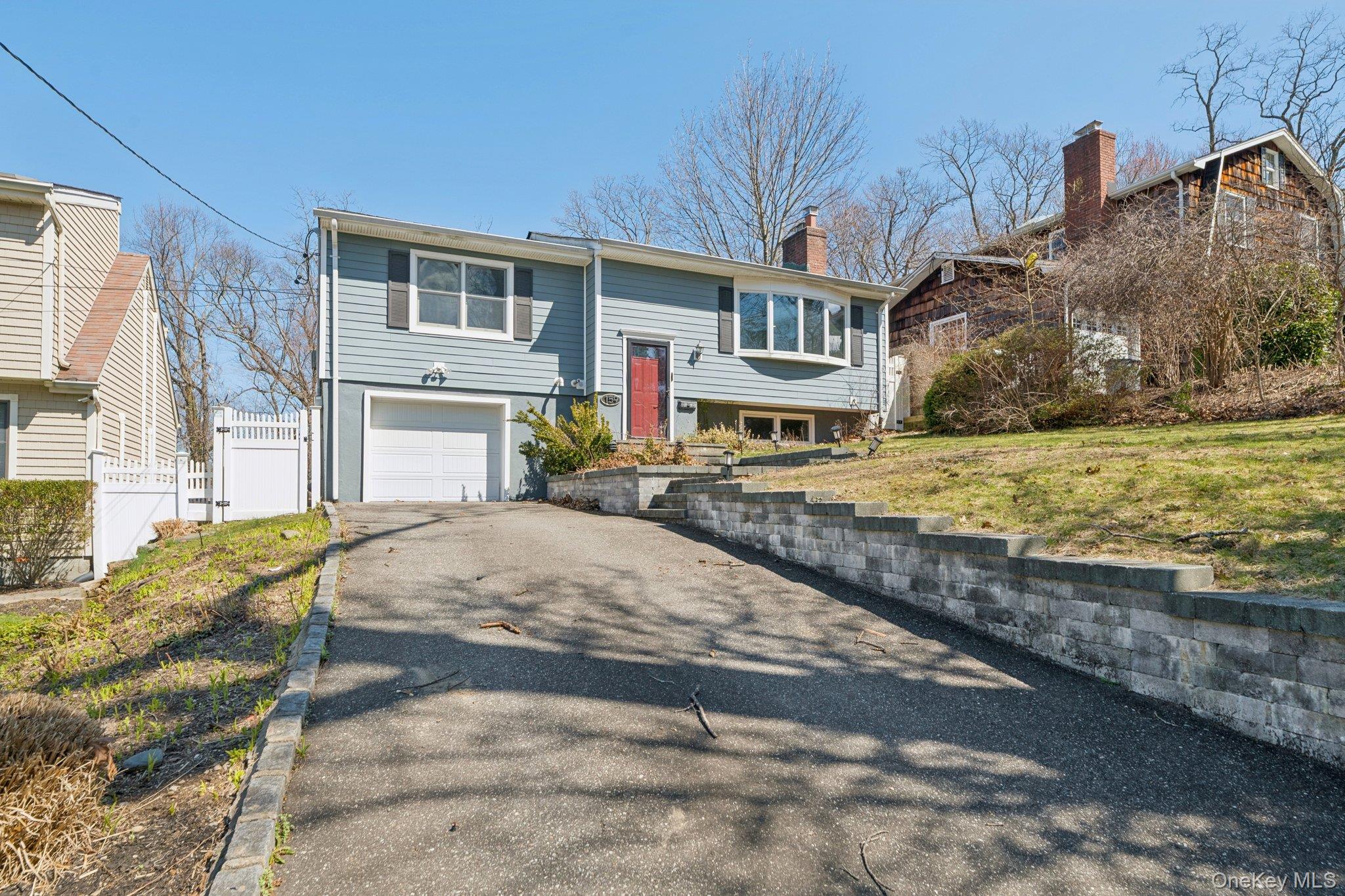 #2 photo, 159 Chestnut Circle, Northport , NY 11768