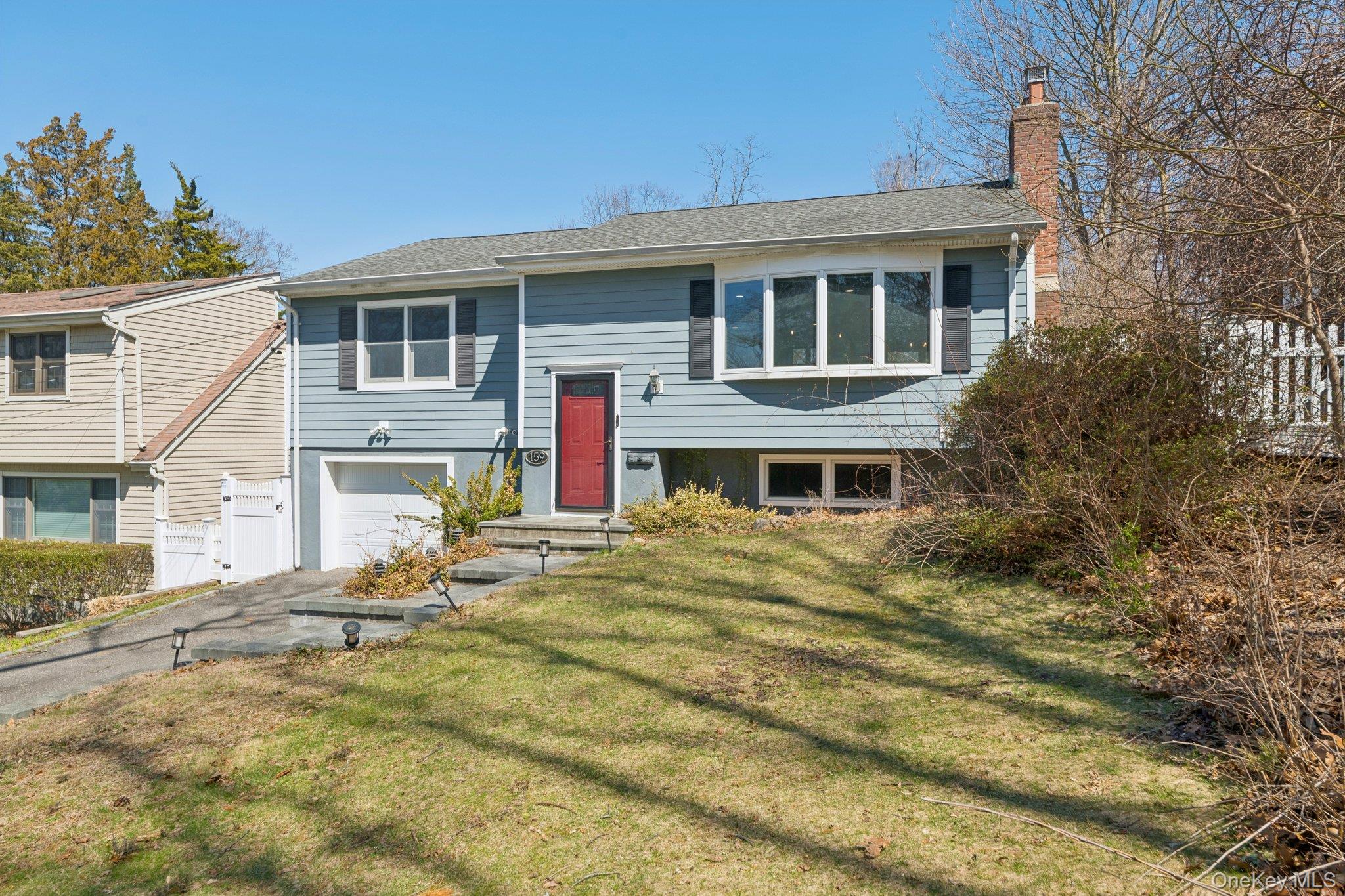 #3 photo, 159 Chestnut Circle, Northport , NY 11768