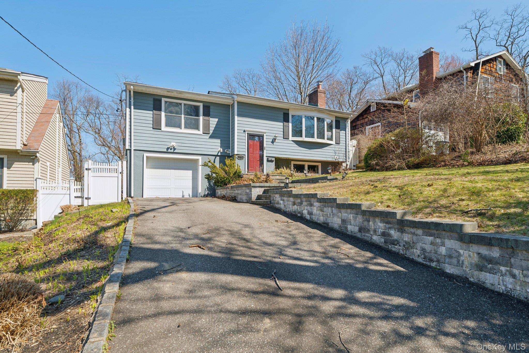 #4 photo, 159 Chestnut Circle, Northport , NY 11768