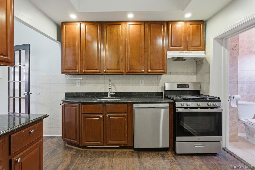 #10 photo, 9308 240th Street, Bellerose , NY 11426