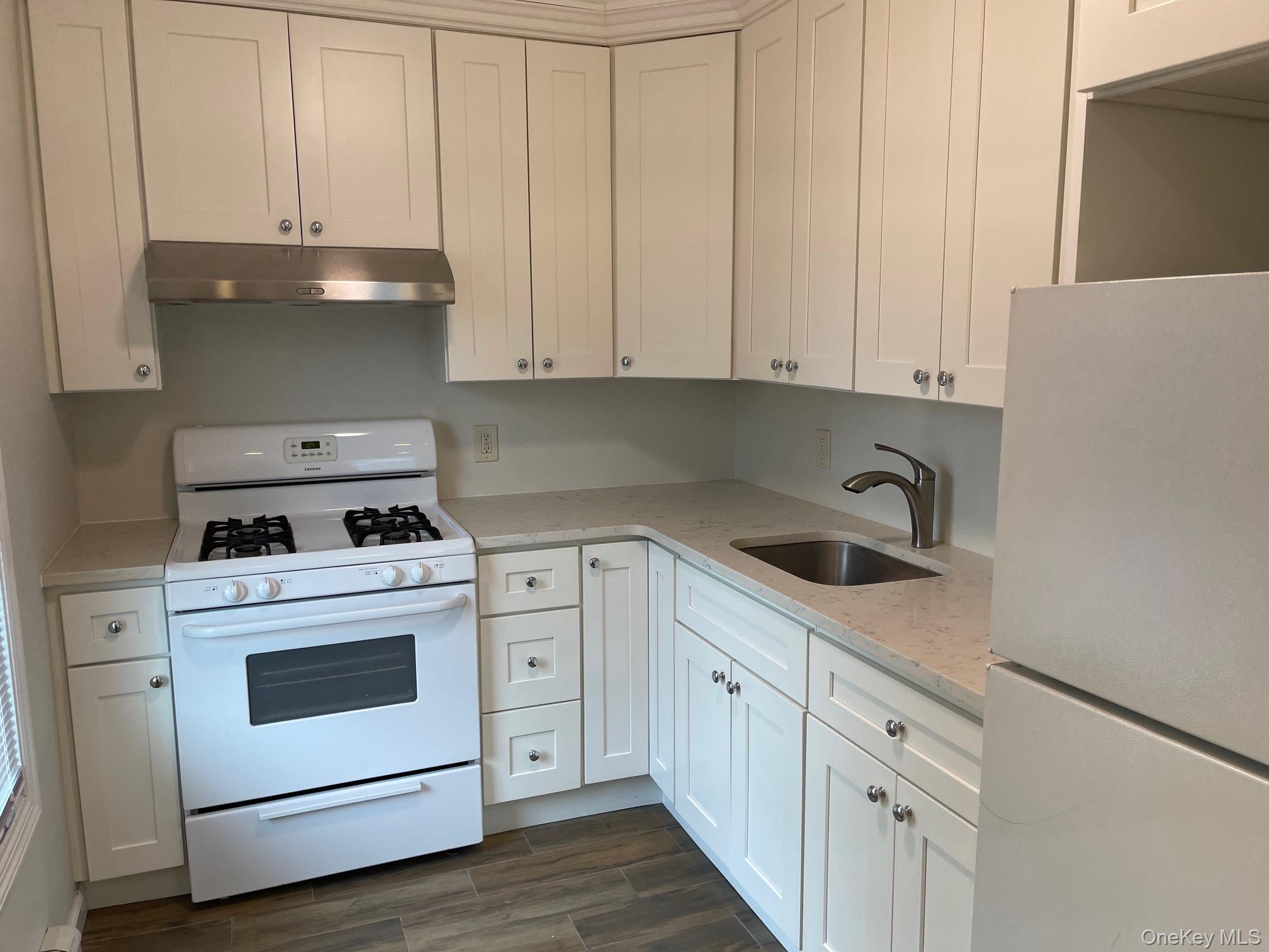 #2 photo, 9 N Maryland Avenue, Port Washington , NY 11050