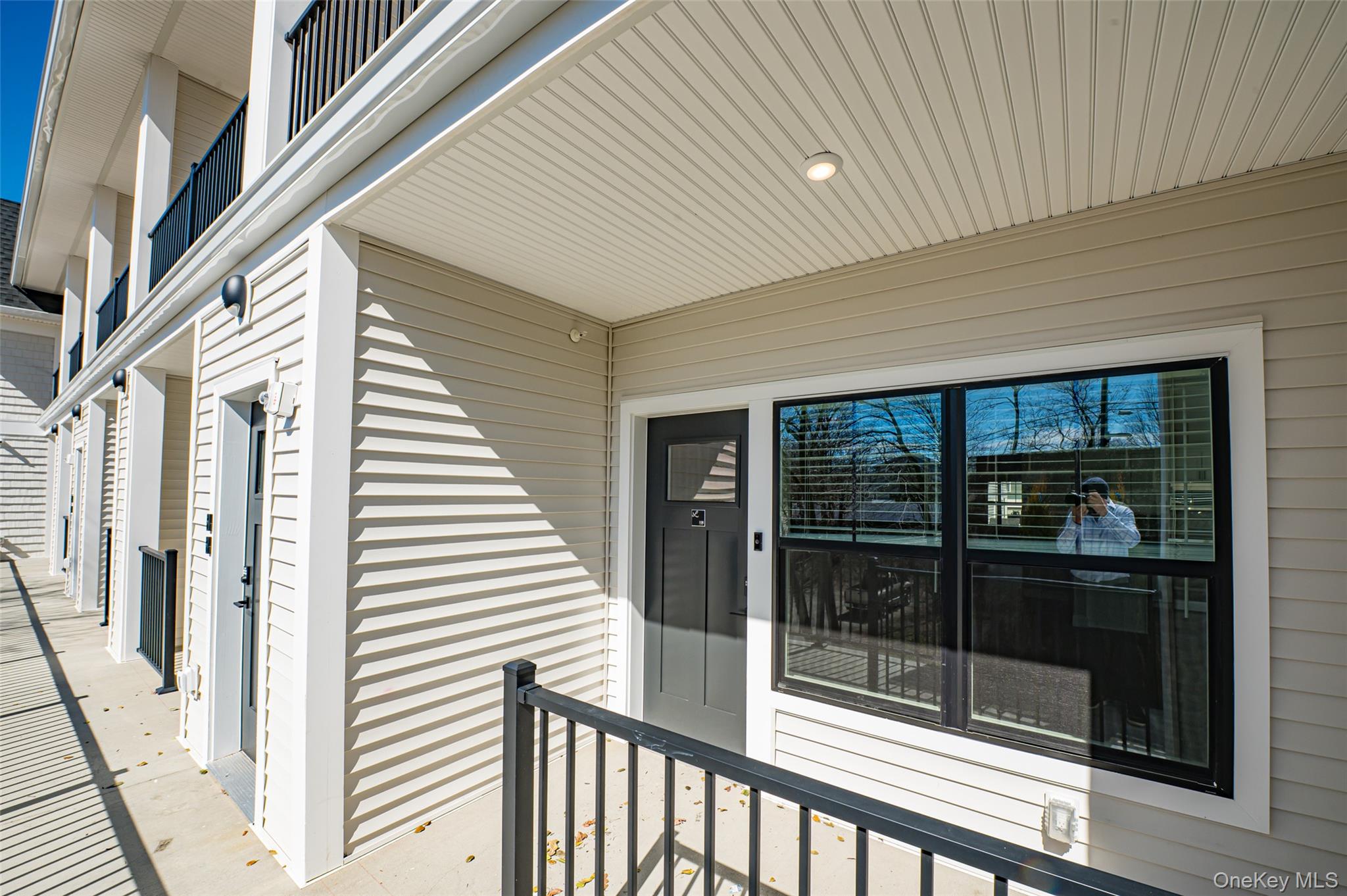 #6 photo, 1100 New York Avenue, サフォーク郡 Huntington Station , NY 11746