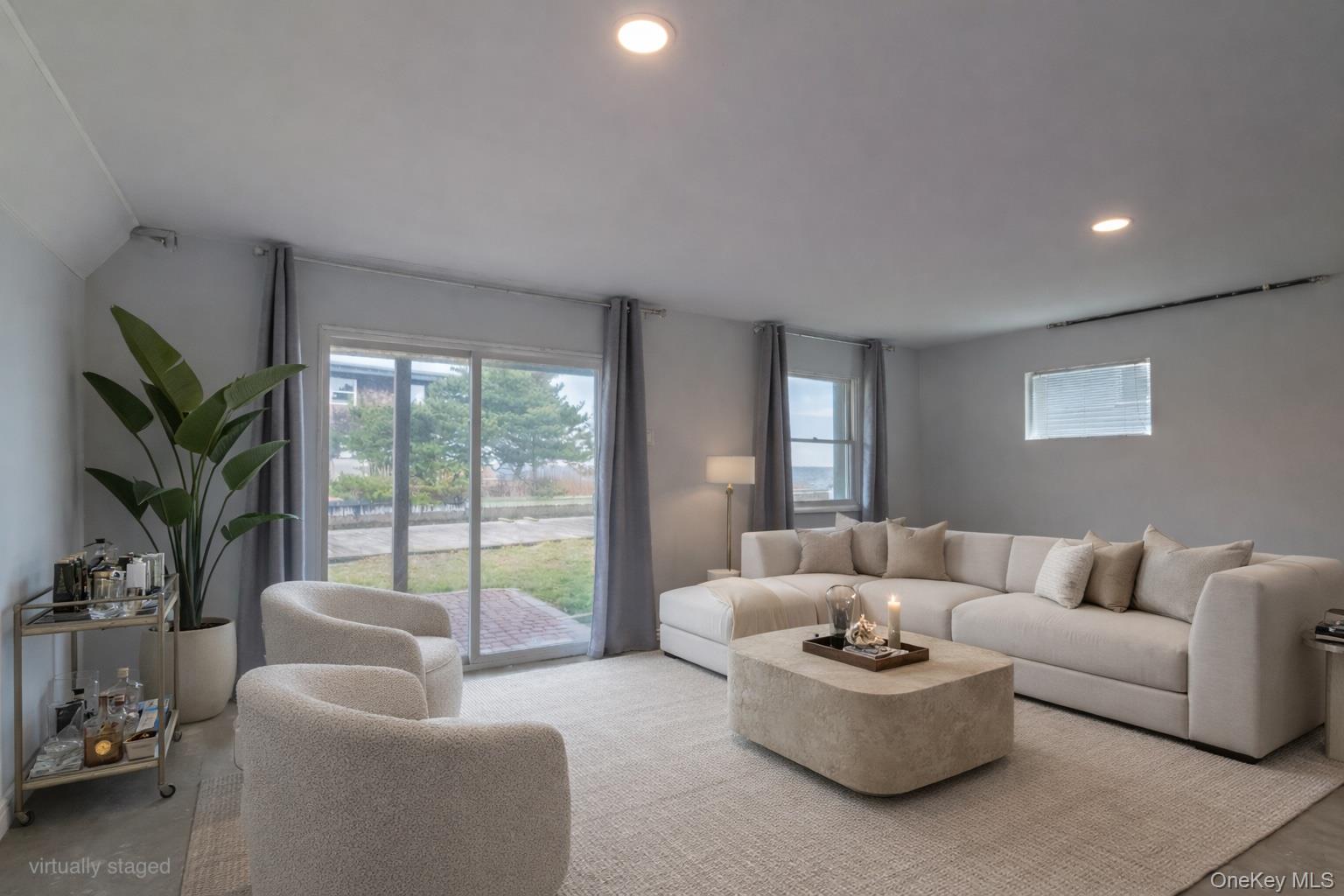 #19 photo, 125 S Bay Drive, Саффолк ‖ Babylon , NY 11702