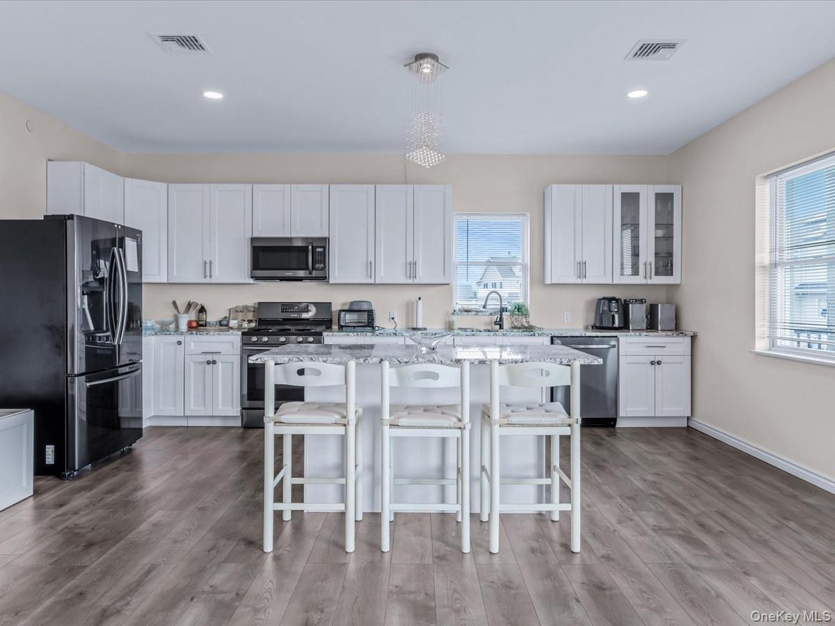 #7 photo, 125 S Bay Drive, Саффолк ‖ Babylon , NY 11702