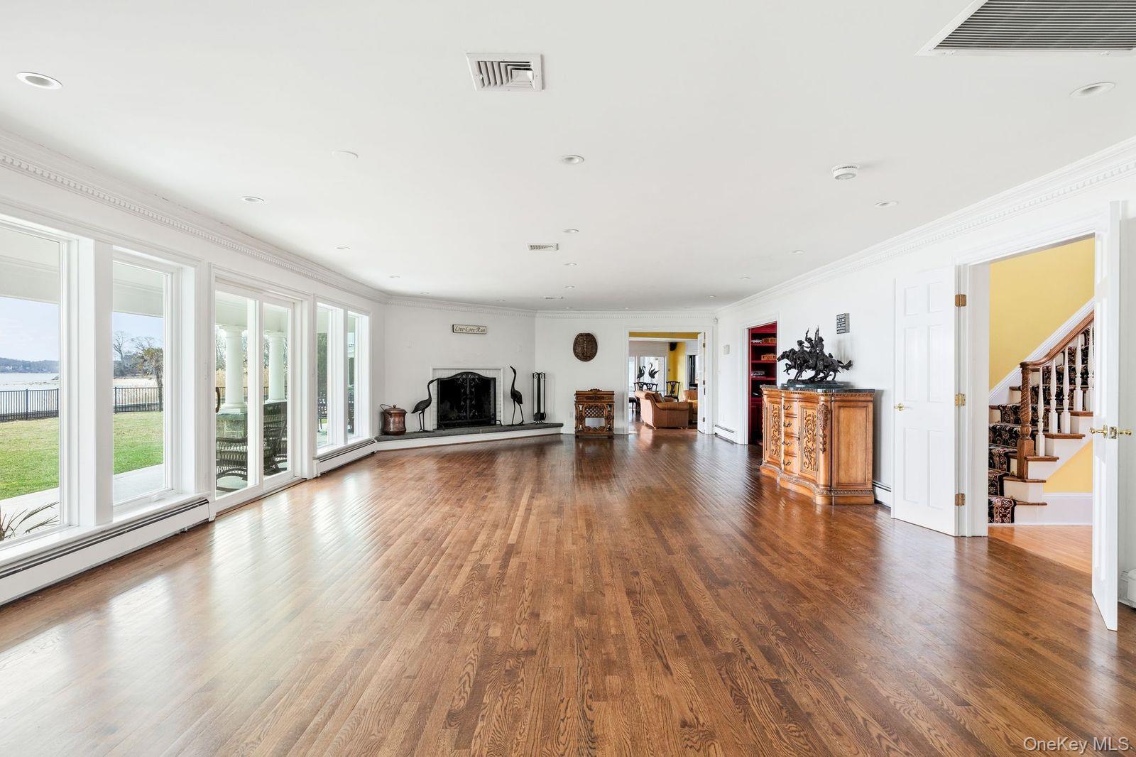 #8 photo, 33 Beach Road, サフォーク郡 Northport , NY 11768