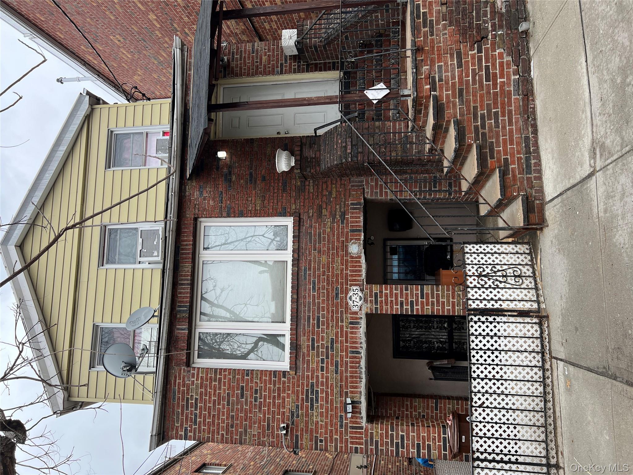 #1 photo, 37-35 59th Street, クイーンズ区 Woodside , NY 11377