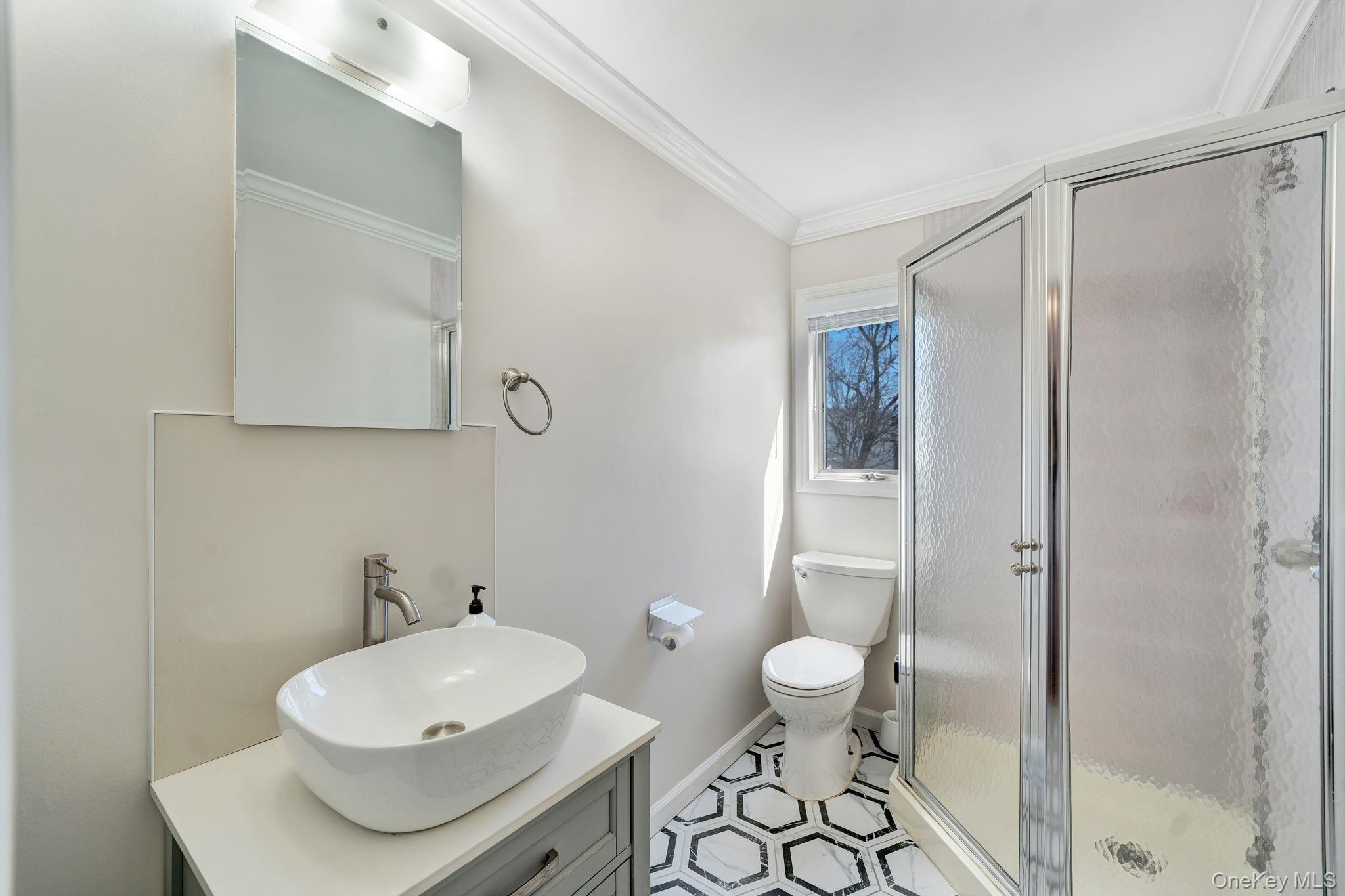 #4 photo, 76 Balcom Road, Нассау ‖ Farmingdale , NY 11735