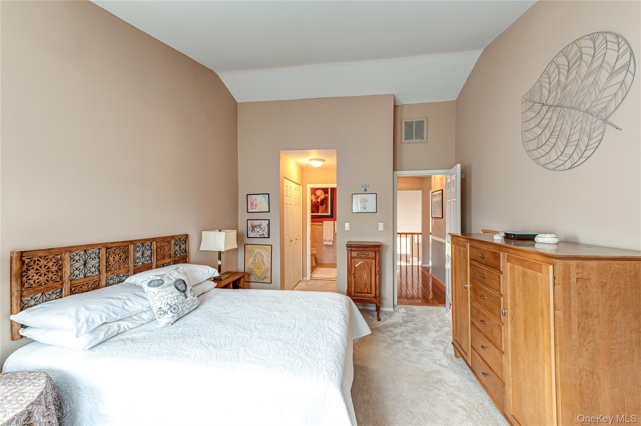 #10 photo, 83 Broadlawn Drive, Саффолк ‖ Central Islip , NY 11722