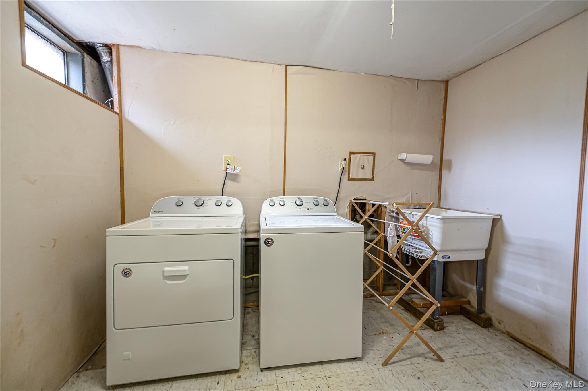 #15 photo, 83 Broadlawn Drive, Саффолк ‖ Central Islip , NY 11722