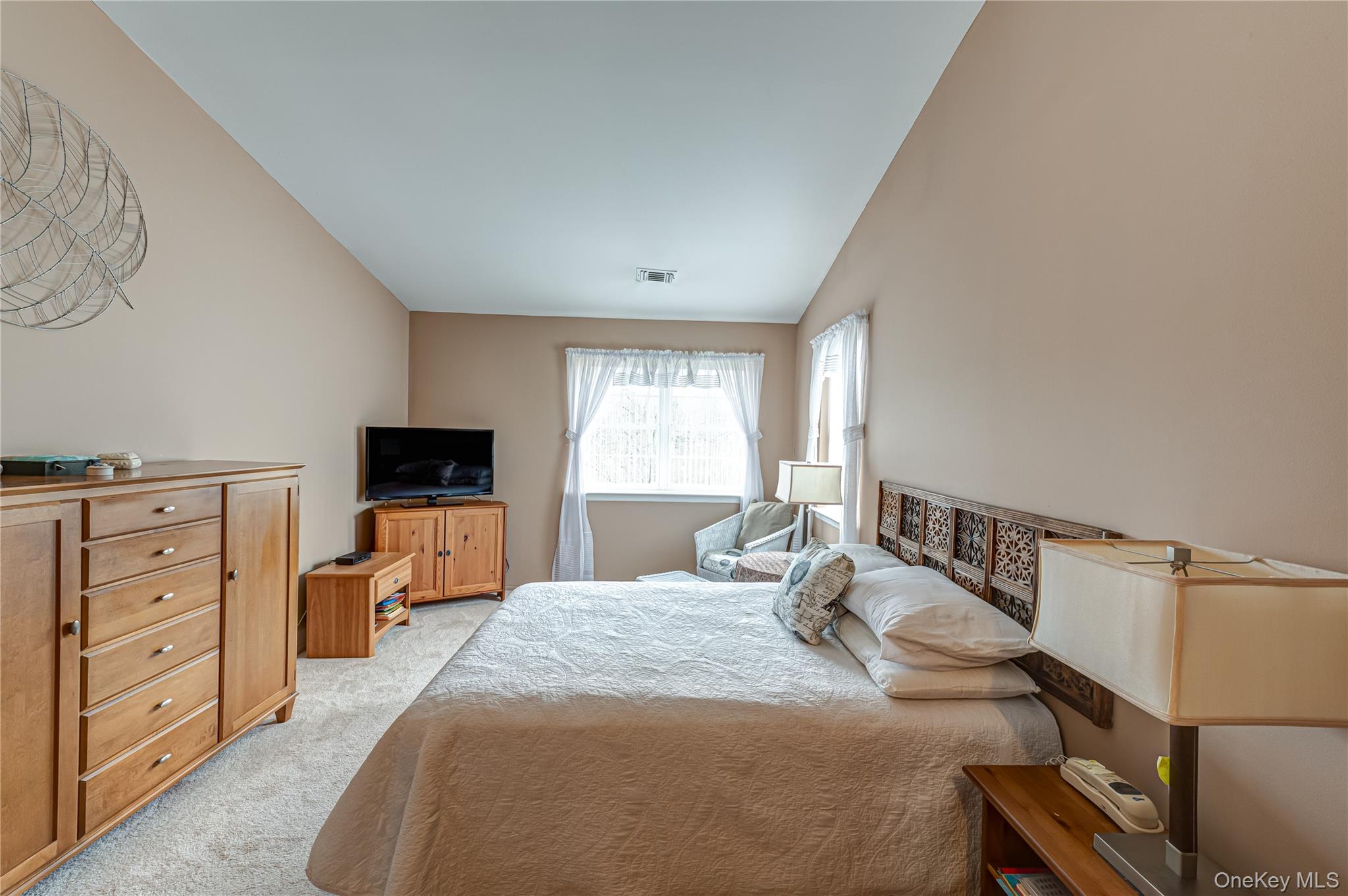 #9 photo, 83 Broadlawn Drive, Саффолк ‖ Central Islip , NY 11722