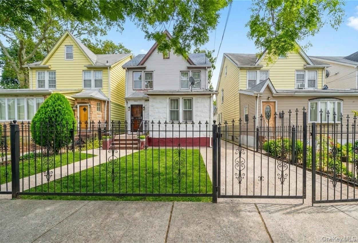 #1 photo, 8905 Moline Street, Куинс ‖ Queens Village , NY 11428