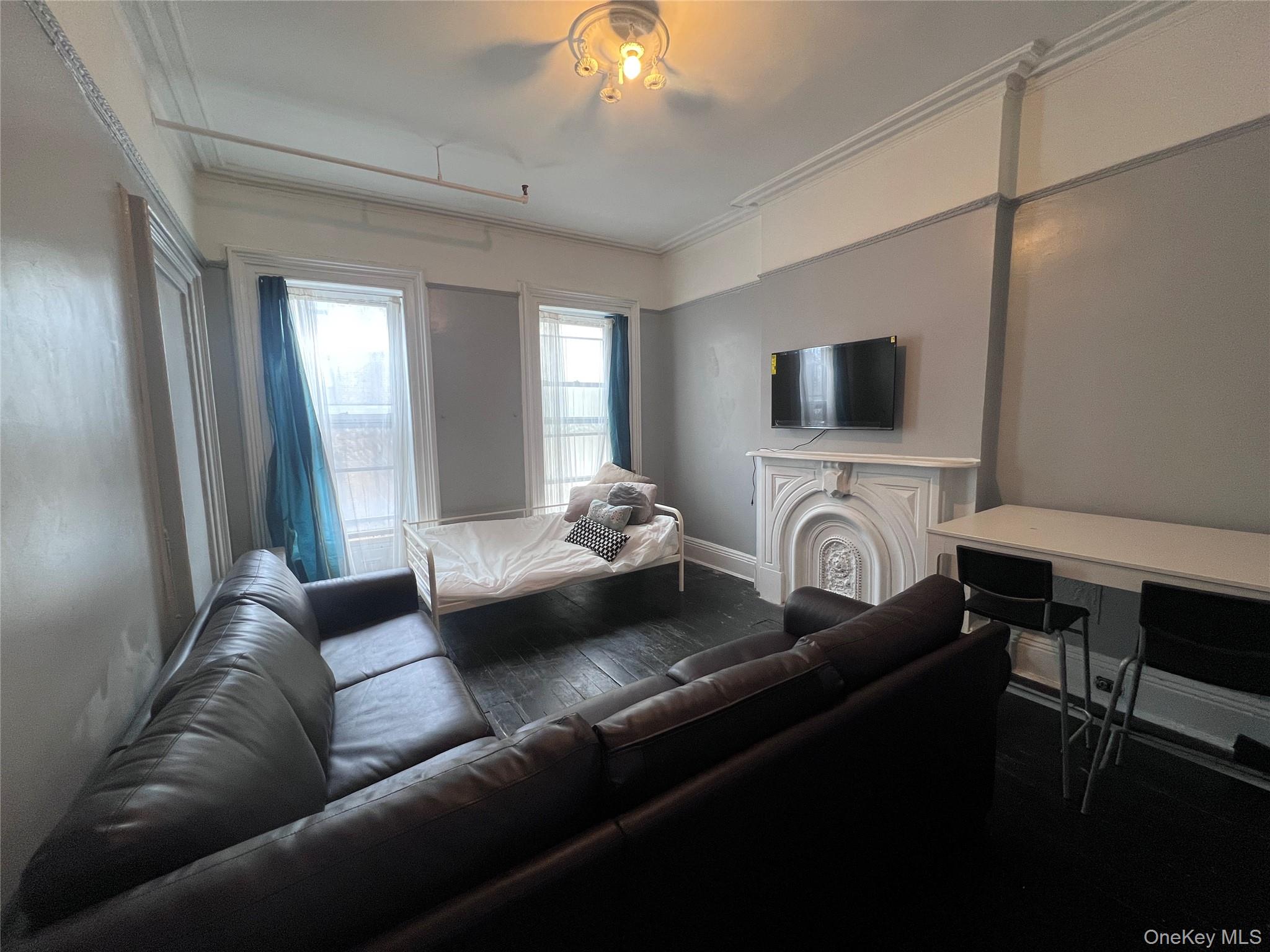 #6 photo, 4 Brevoort Place, ブルックリン区 Brooklyn , NY 11216