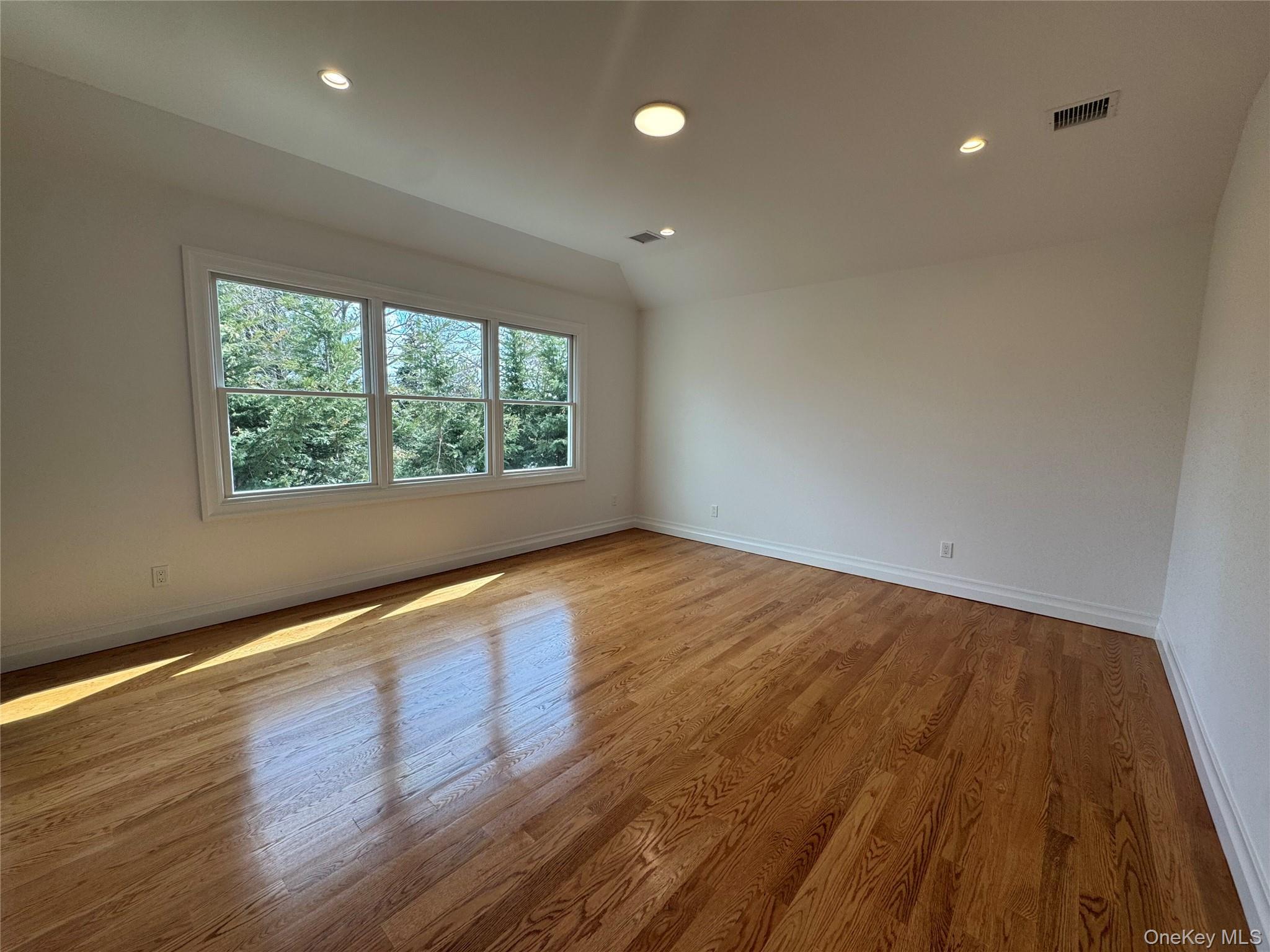 #6 photo, 11 First Street, ナッソー郡 Glenwood Landing , NY 11547