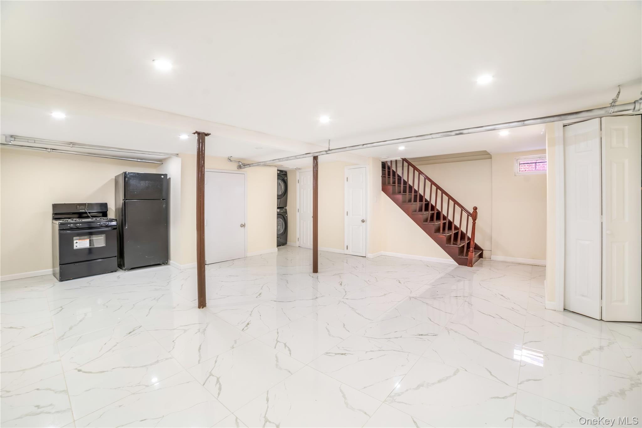 #17 photo, 81-28 252nd Street, Bellerose , NY 11426