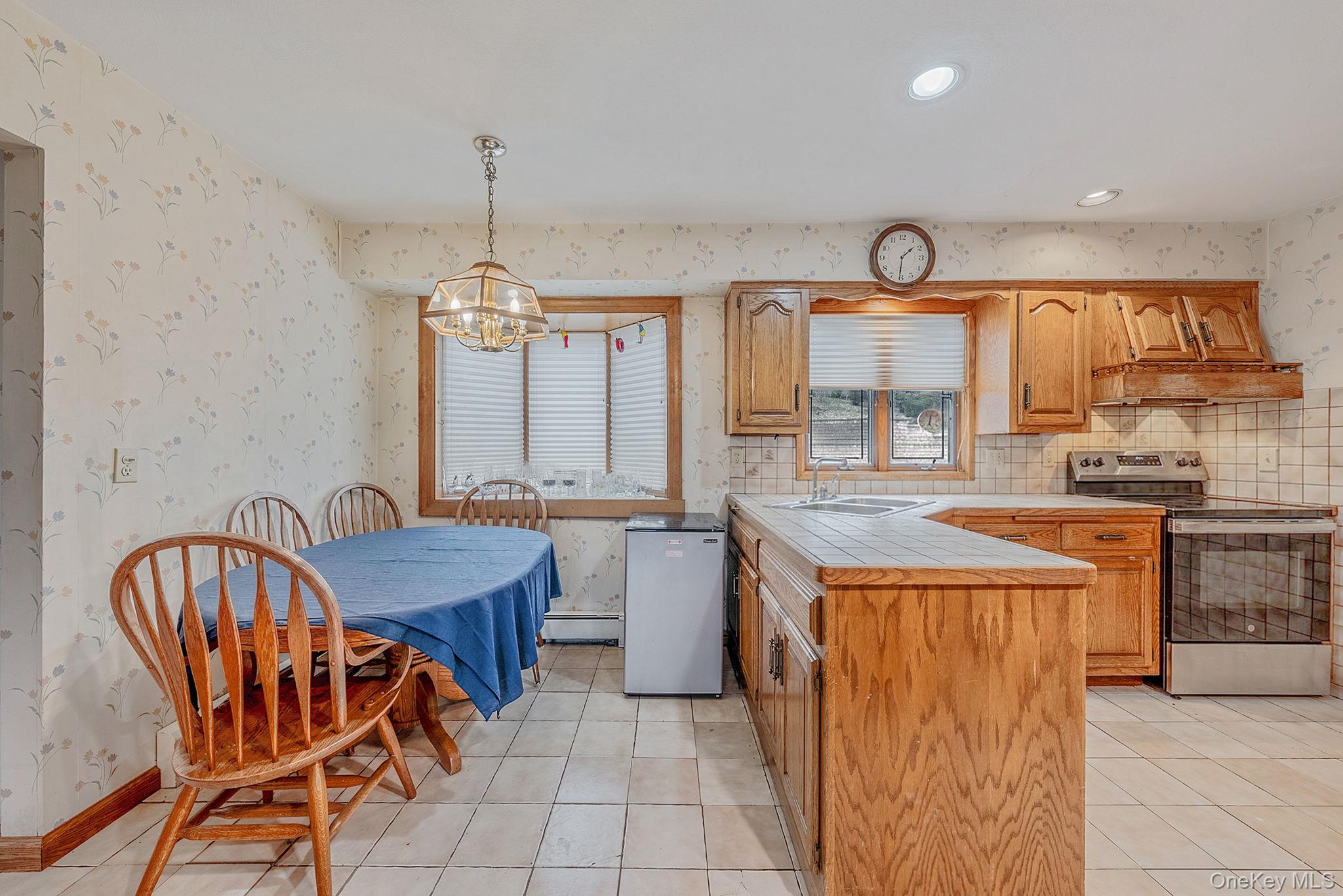 #13 photo, 46 Anita Place, Нассау ‖ Farmingdale , NY 11735