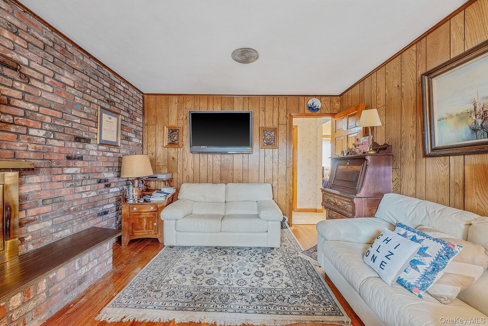 #16 photo, 46 Anita Place, Нассау ‖ Farmingdale , NY 11735