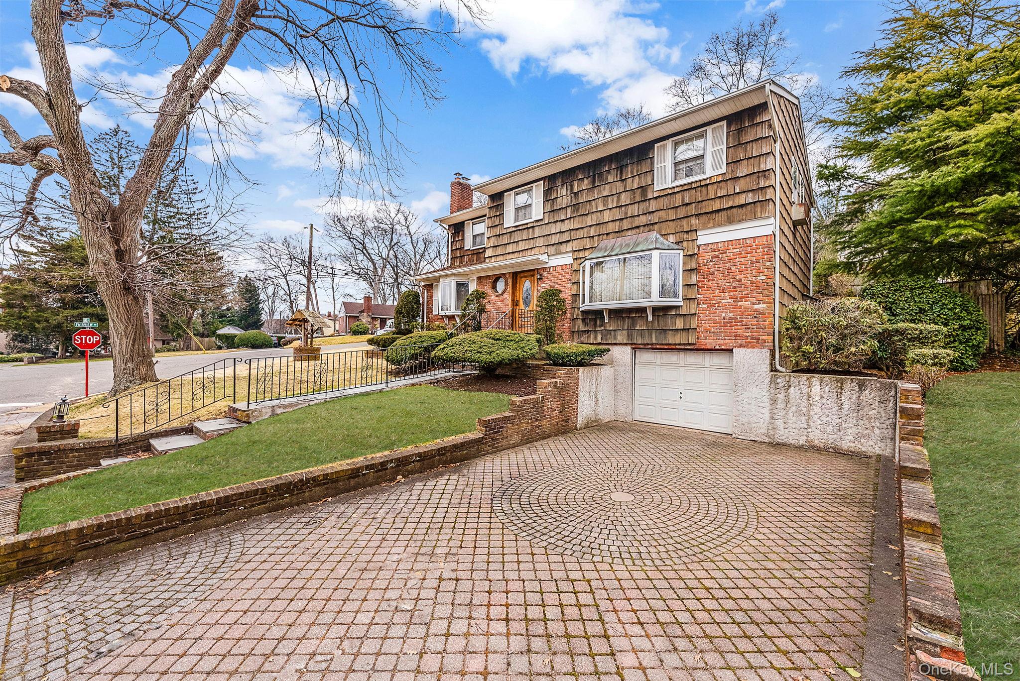 #2 photo, 46 Anita Place, Нассау ‖ Farmingdale , NY 11735