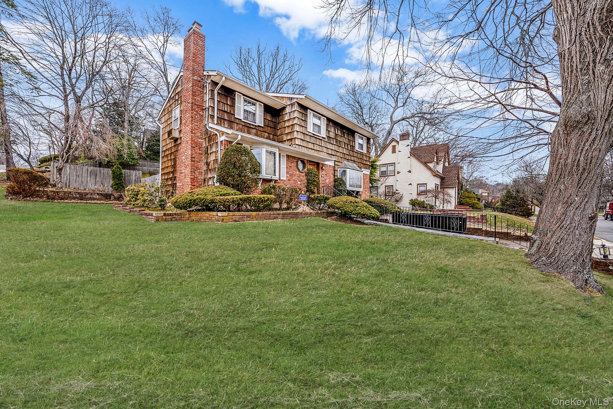 #4 photo, 46 Anita Place, Нассау ‖ Farmingdale , NY 11735