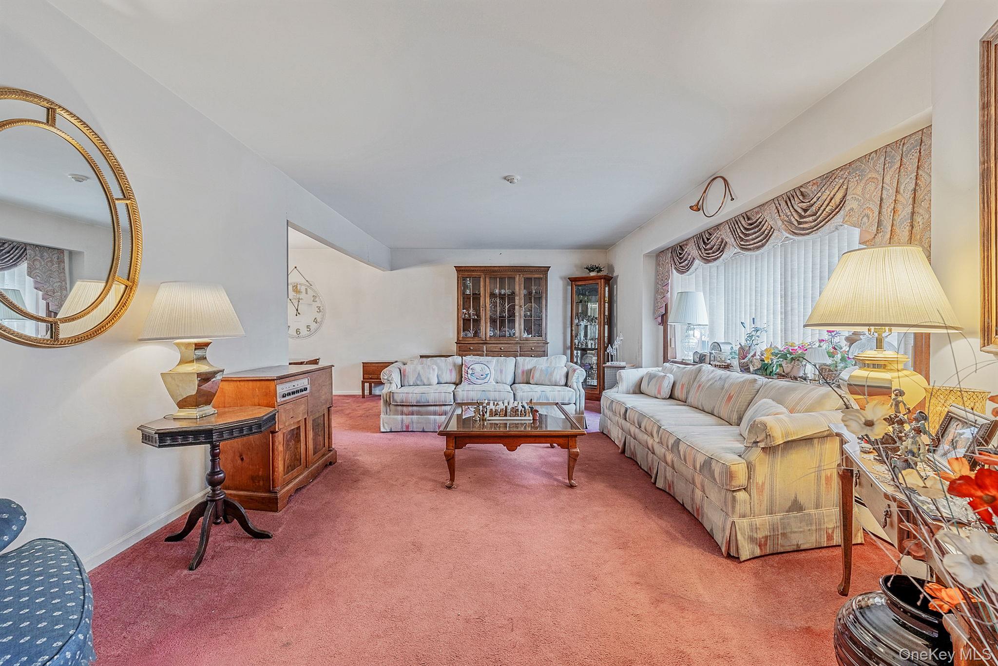 #7 photo, 46 Anita Place, Нассау ‖ Farmingdale , NY 11735