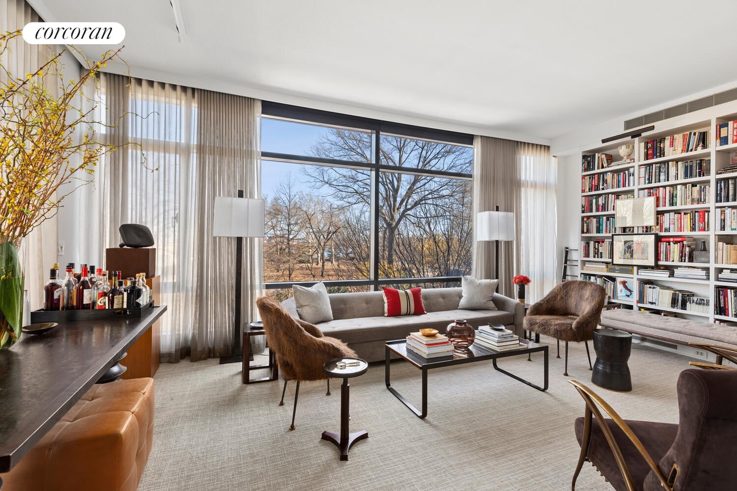 #1 photo, 170 E END Avenue, マンハッタン Yorkville , NY 10128