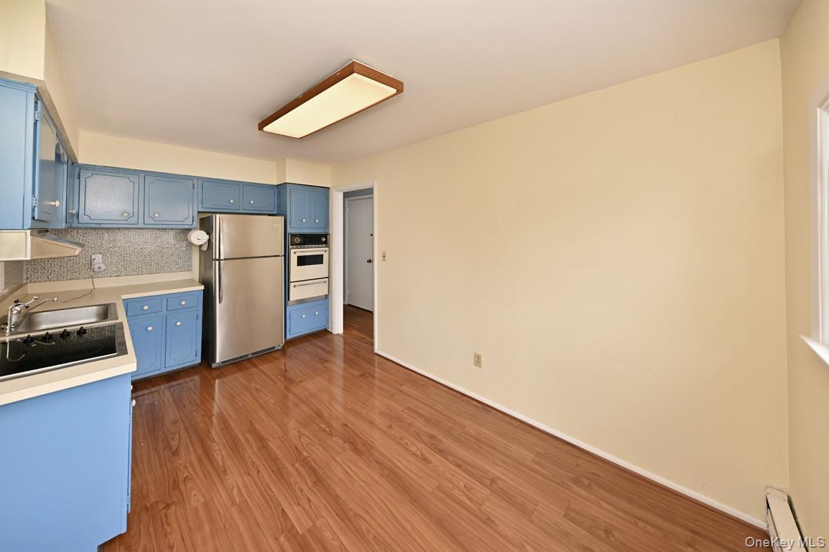 #12 photo, 160 E Willow Tree Road, 紐約州 Spring Valley , NY 10977