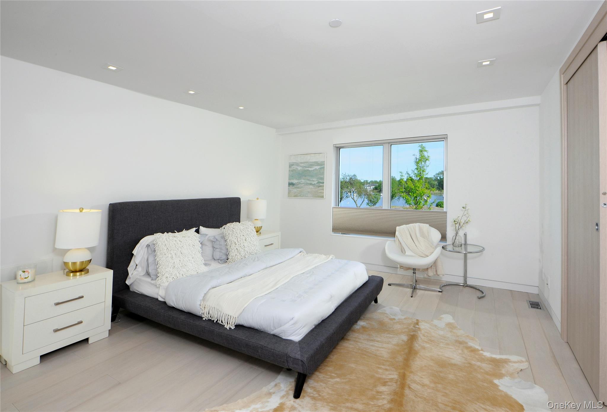 #11 photo, 105 Delancey Avenue, Mamaroneck , NY 10543