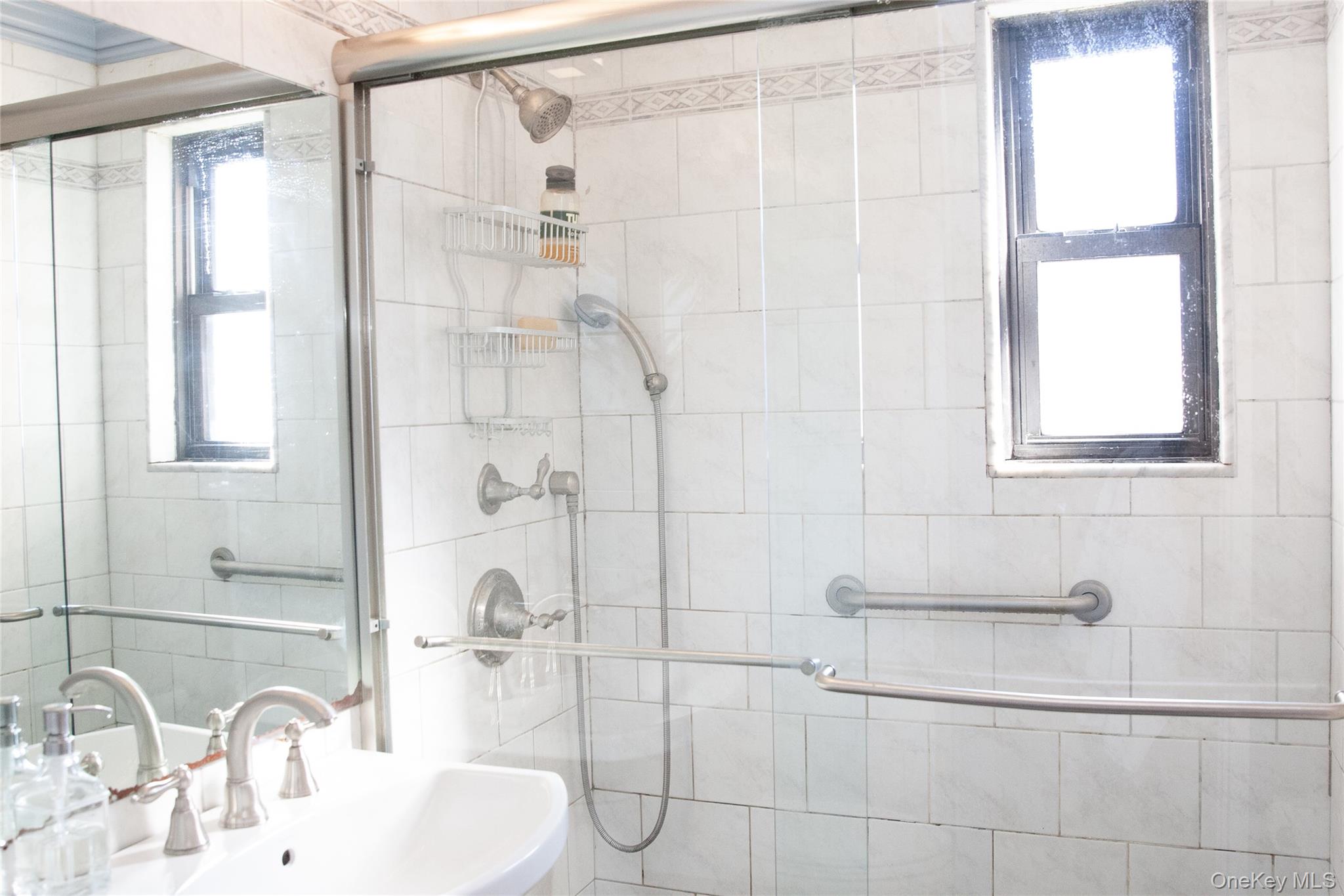 #16 photo, 199-18 16th Avenue, クイーンズ区 Whitestone , NY 11357