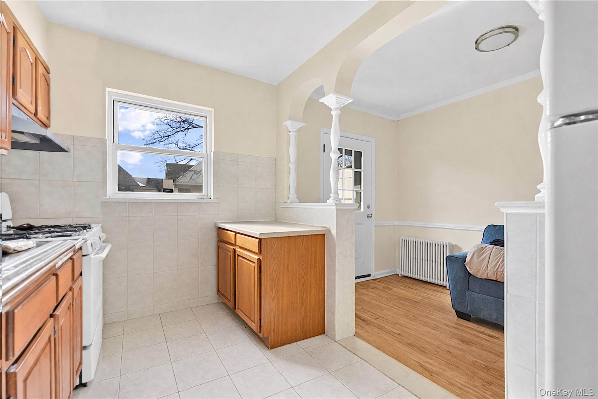 #7 photo, 136-76 71st Road, クイーンズ区 Kew Garden Hills , NY 11367