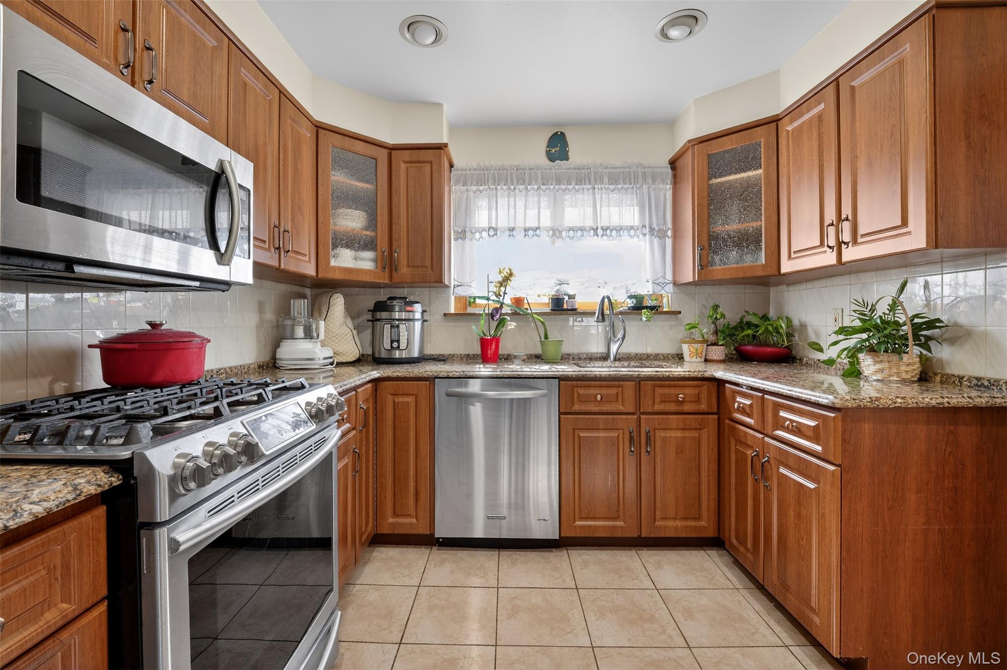 #12 photo, 85-12 65th Drive, クイーンズ区 Rego Park , NY 11374