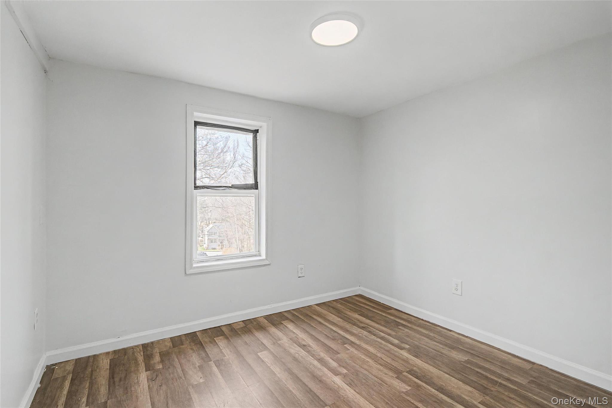 #12 photo, 241 N Main Street, 紐約州 Monroe , NY 10950