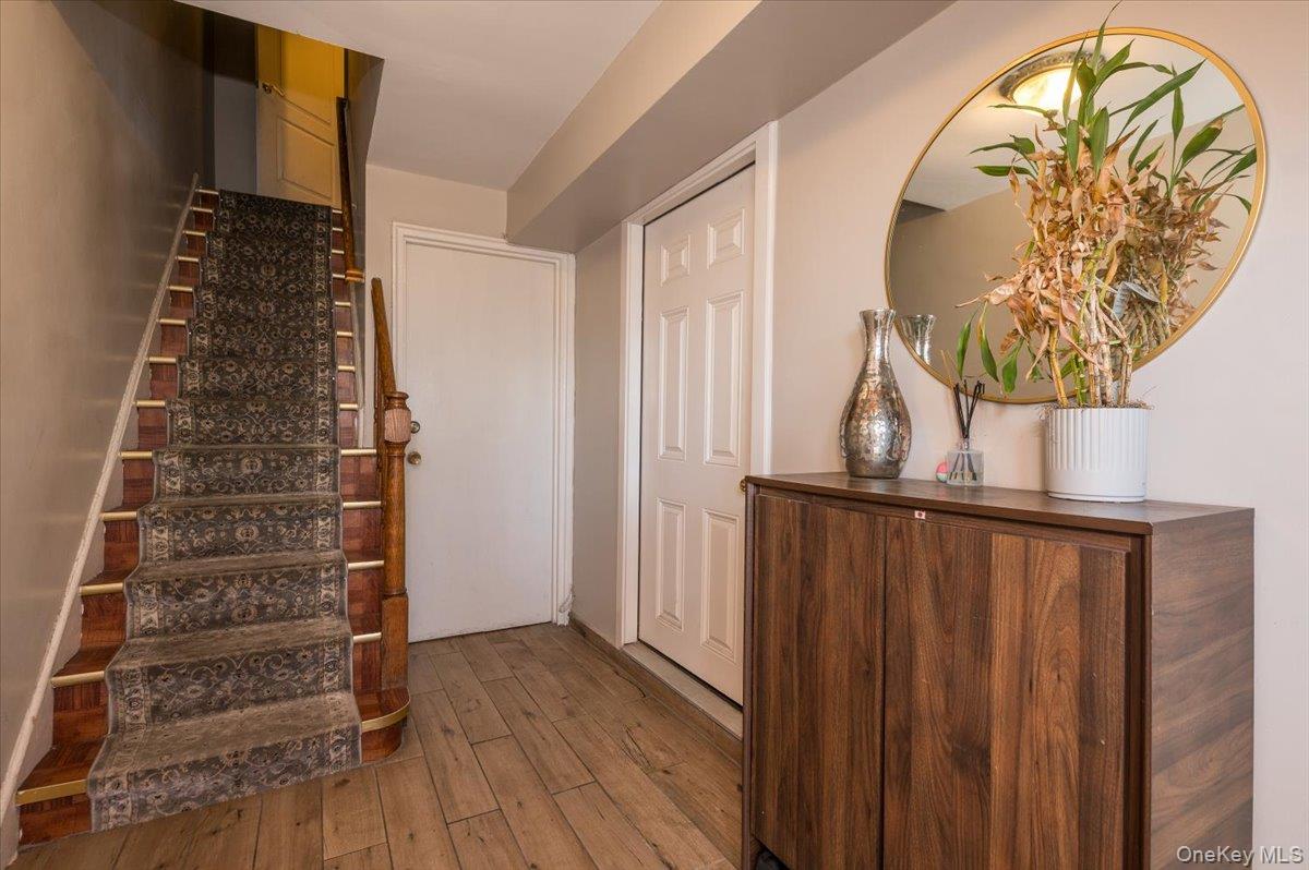 #2 photo, 2515 Eastchester Road, ブロンクス区 Bronx , NY 10469