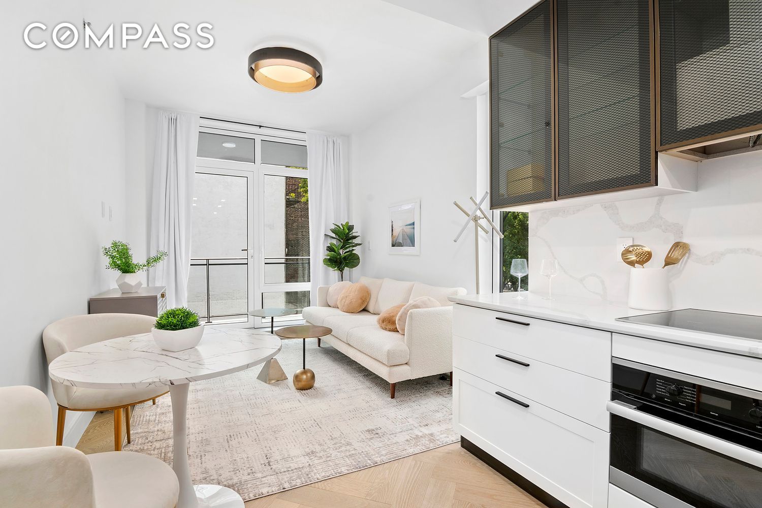 #1 photo, 101 E 2nd Street, マンハッタン East Village , NY 10009