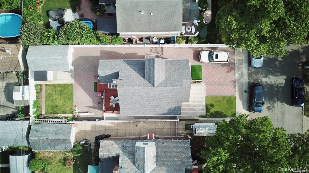 #18 photo, 80-27 247th Street, Bellerose , NY 11426