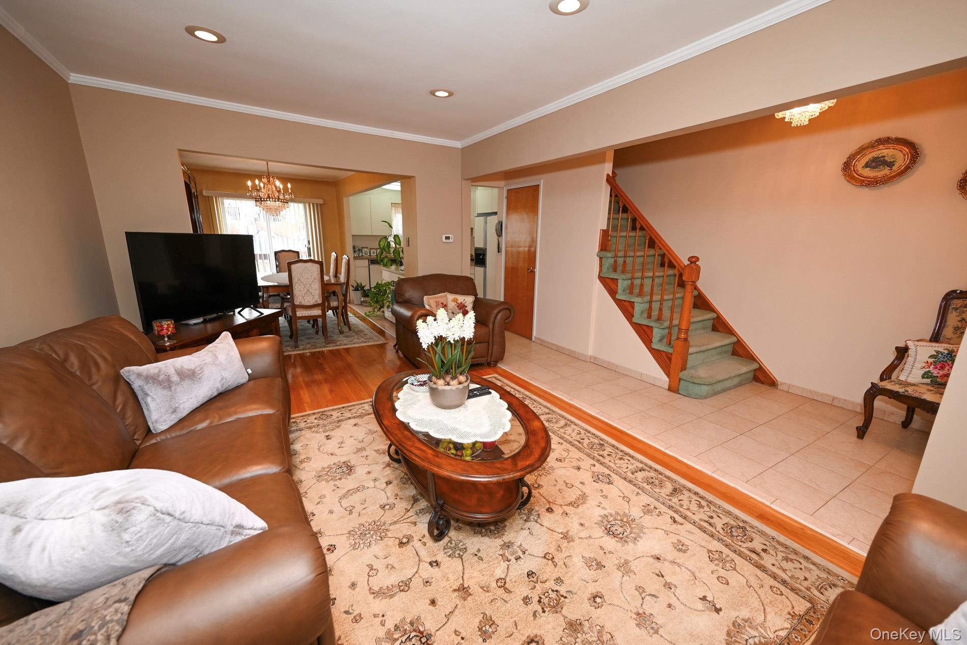 #10 photo, 7112 71st Place, クイーンズ区 Glendale , NY 11385