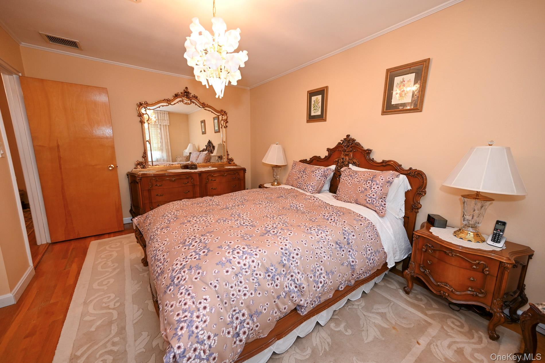 #14 photo, 7112 71st Place, クイーンズ区 Glendale , NY 11385